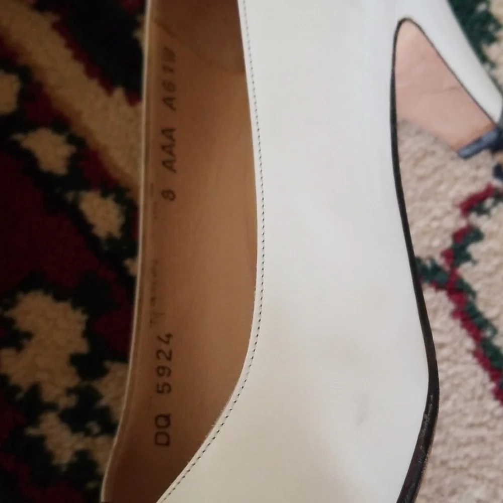 Women's white Ferragamo Shoes - Picture 5 of 8